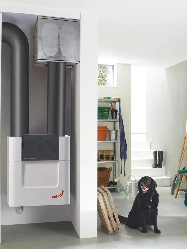 Système de ventilation double flux Zehnder DX4 installé dans un espace technique, solution performante pour renouveler l’air et limiter l’humidité dans le logement