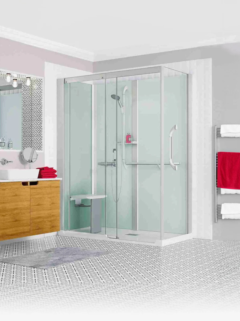 Cabine de douche PMR avec siège intégré