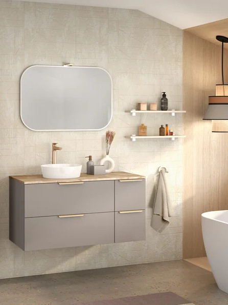 Beige and wood bathroom: which furniture to choose?