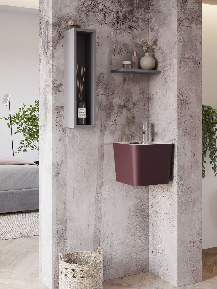 2 m² bathroom fitted with an ultra-compact wall-mounted washbasin unit and optimised circulation