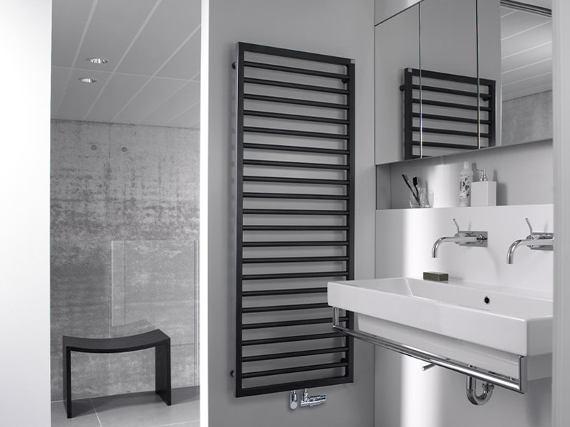 Choose your radiator or towel warmer from the FACQ range. Various models are available at the EXPOcenter.